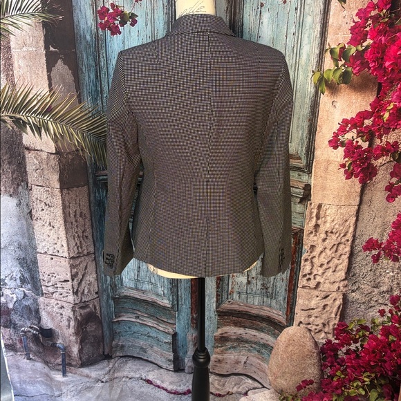 Banana Republic black and white blazer NWT, size 8P - Picture 6 of 12